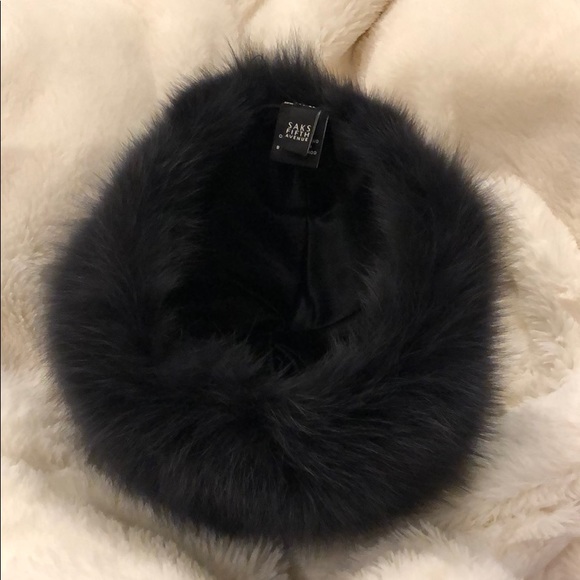 Saks 5th ave fur salon hat - Picture 4 of 8